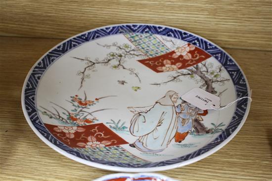 Seven Imari plates, various largest diameter 31cm